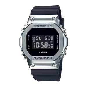 Reloj G-SHOCK GM-5600-1DR Resina/Acero Hombre Plateado