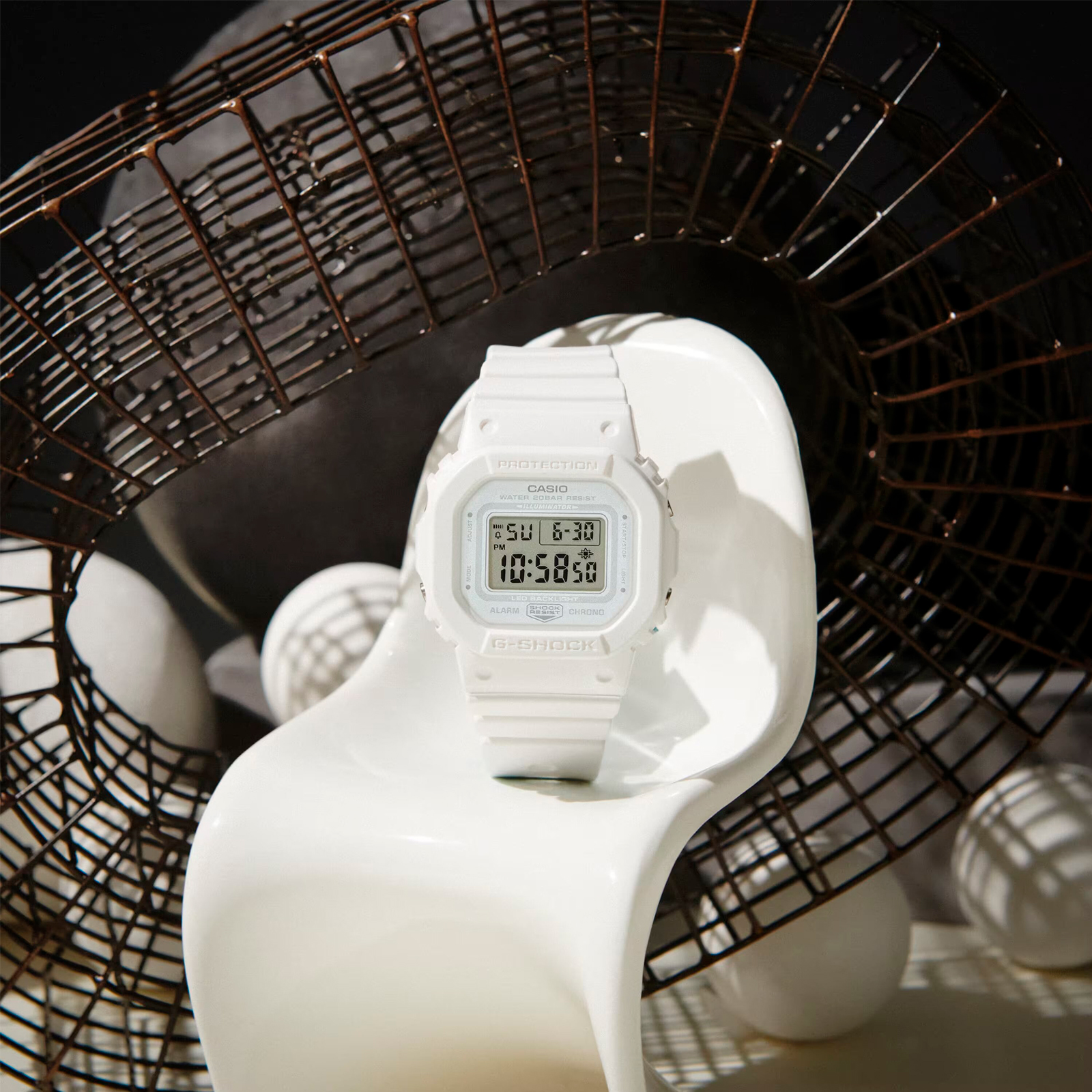 Reloj G-SHOCK GMD-S5600BA-7DR Resina Mujer Blanco